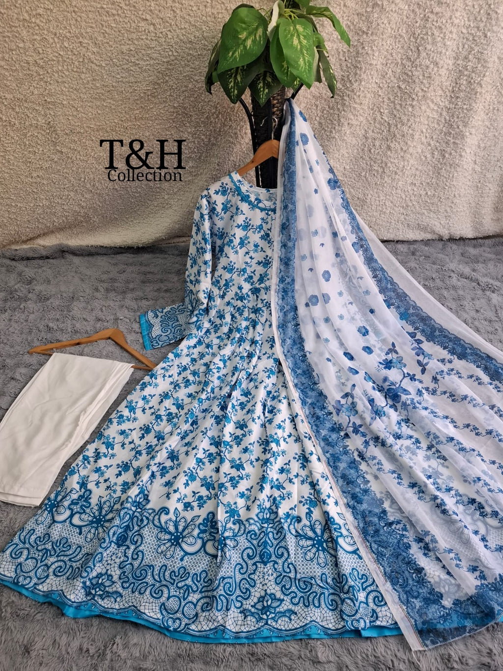 Elegant Maxi Dress